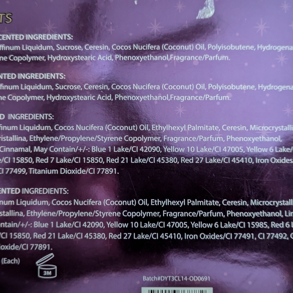 Disney Villains Lip Care Set Includes 2 Lip Scrubs And 2 Lip Balms - Picture 2 of 2